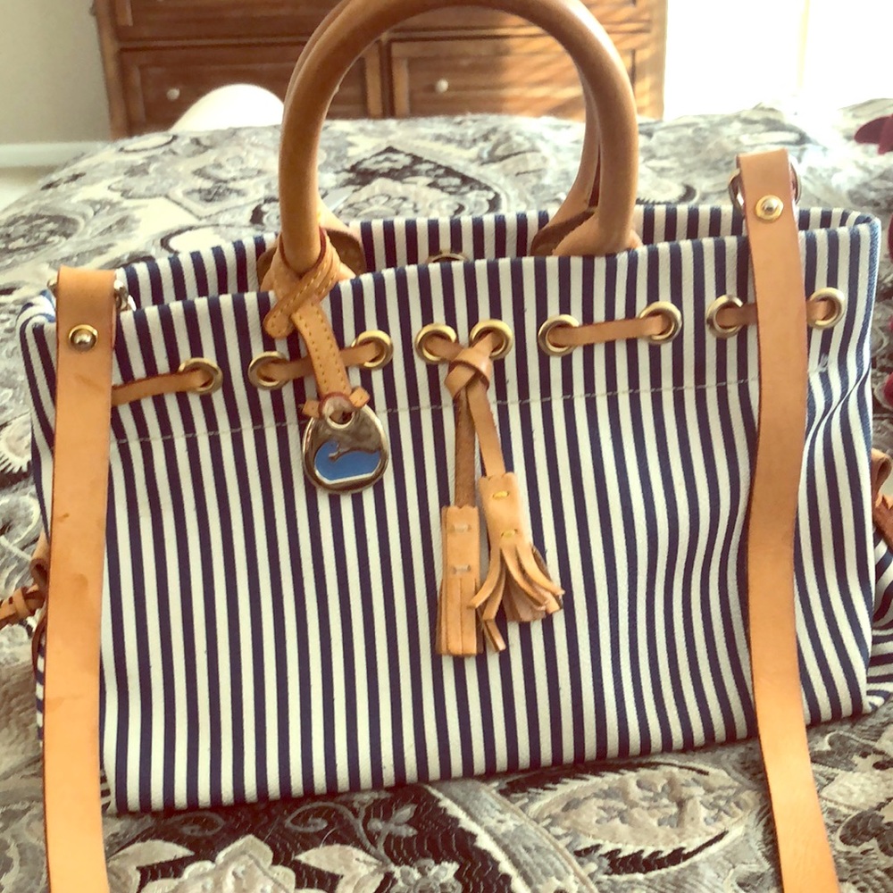 Rooney and Burke purse - Picture 1 of 5